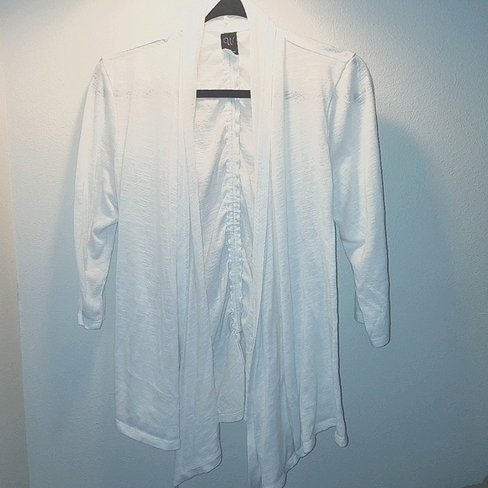 Wrapper White Open Front Cardigan Rouged back